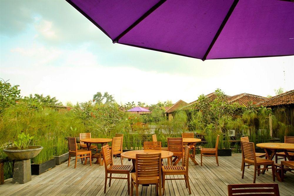 Gardenia Resort And Spa Pontianak Bagian luar foto